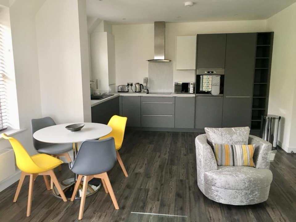 Impressive Newly Built Apartment Conwy Exterior foto
